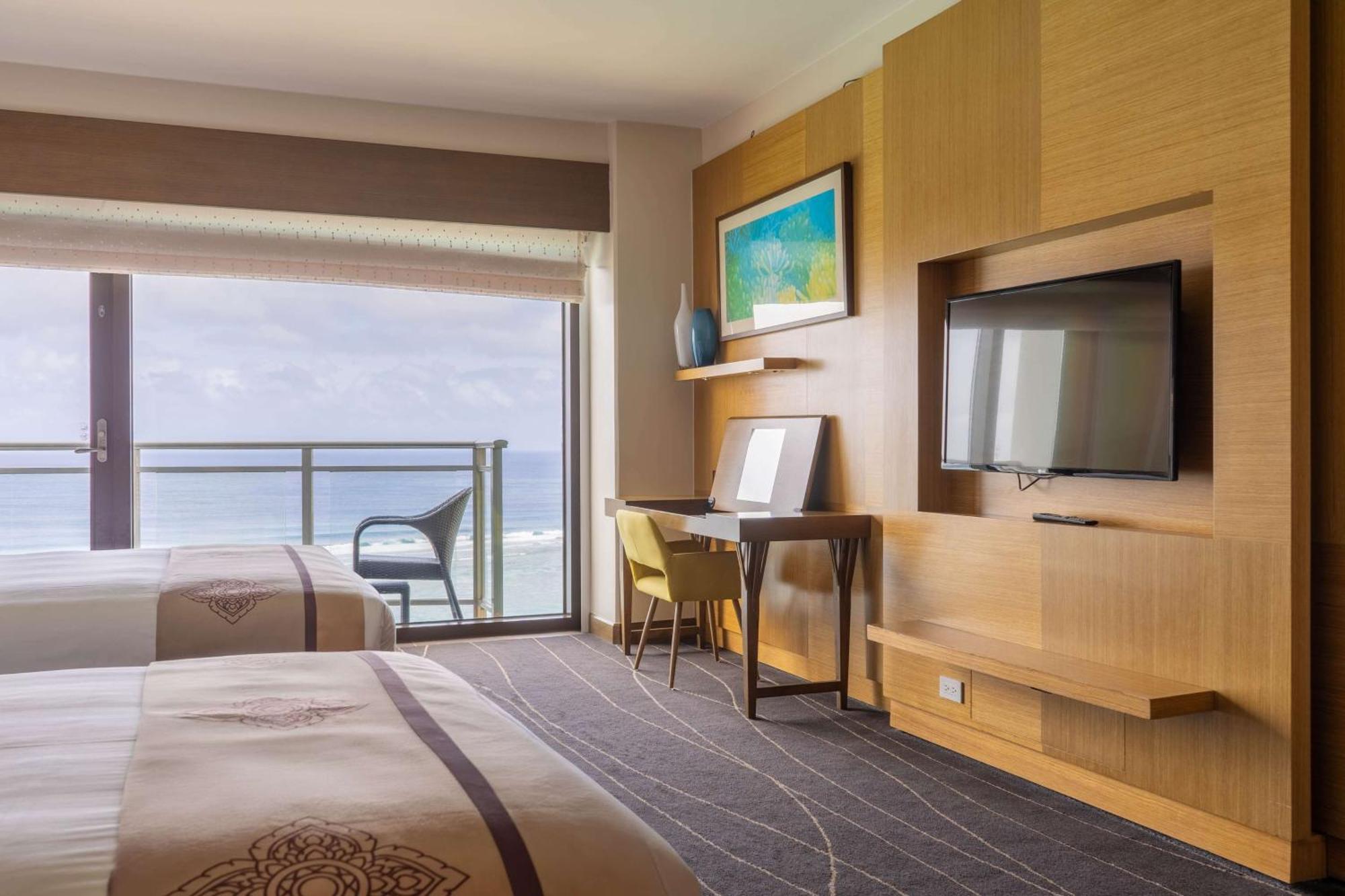 Dusit Thani Guam Resort Tumon Ngoại thất bức ảnh